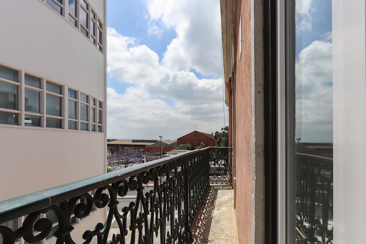 Kab+1 Hostel Lisboa Εξωτερικό φωτογραφία